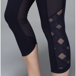 Lululemon varcity crop size 4. Euc